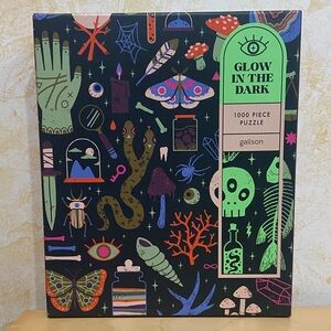Galison Occult & Curious - 1000 Piece Glow in the Dark Puzzle
